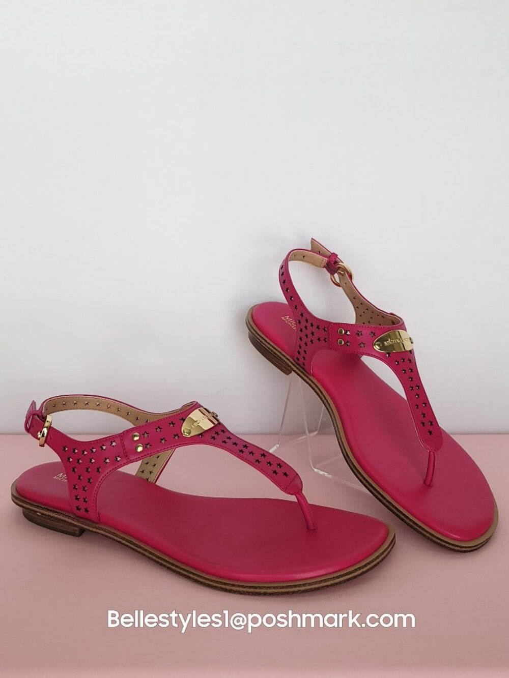 MICHAEL KORS Plate Thong Lasered Leather Sandals -Ultra Pink color ⭐